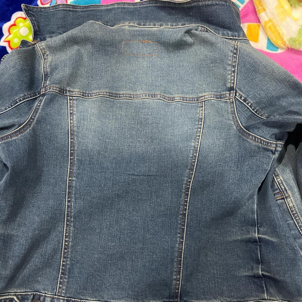 Time and Tru Classic Blue Denim Jacket